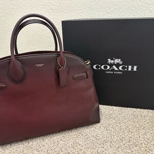 Coach Empire 40 Caryall Tote